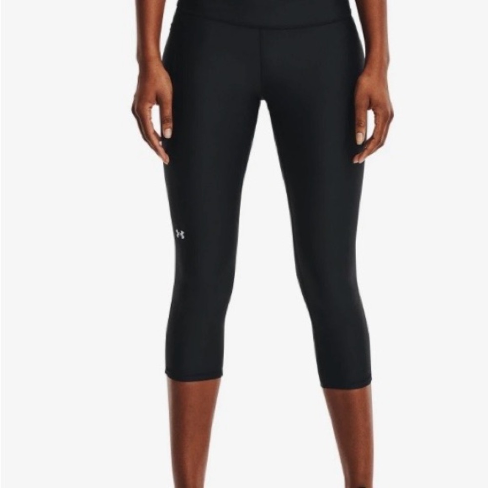 3 Pairs of Under Armour Black Women's Capri Running Tights.